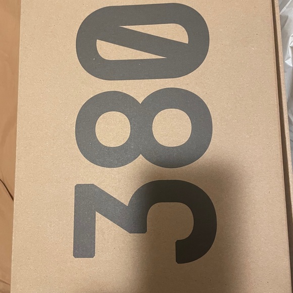 Yeezy Boost 380 Hylte